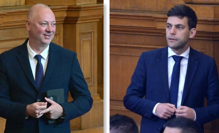 Парламентът блокира преди да започне работа